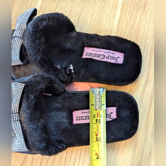BNWT Juicy Couture Womens (Small 5/6) Furry Slide-In Slippers With Bow And Crown - Picture 11 of 13